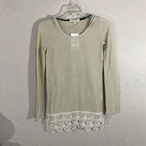 Rewind Long Sleeve Hooded Top. Junior Size XS.